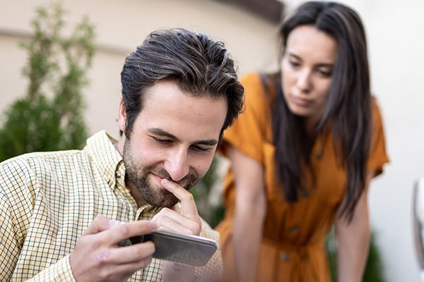 bedriegende echtgenoot confronteren